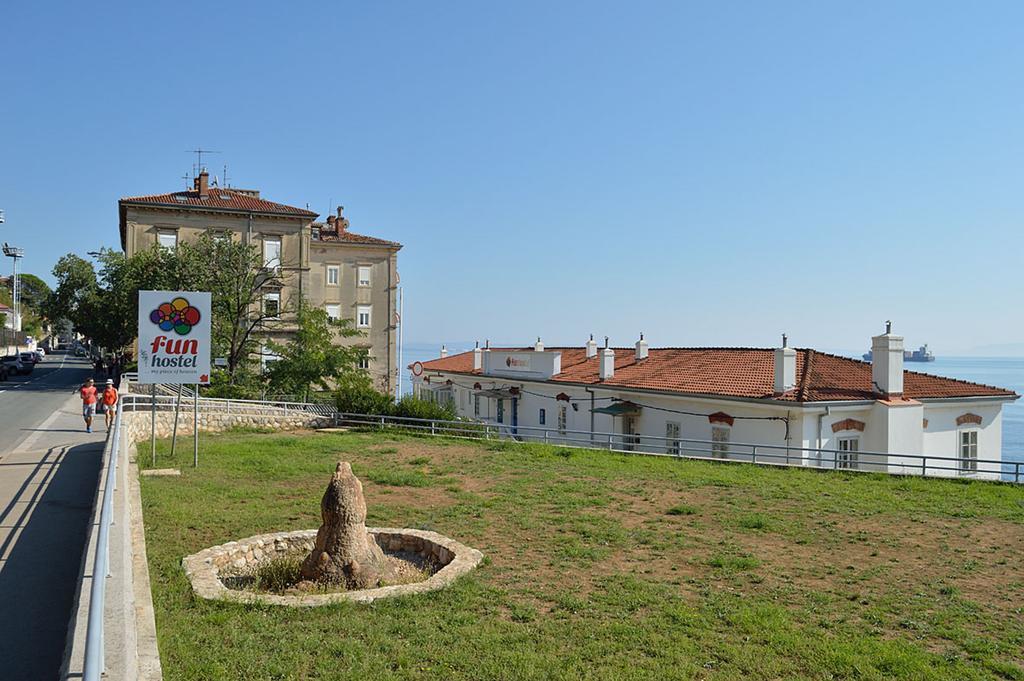Hostel Fun Rijeka Ngoại thất bức ảnh